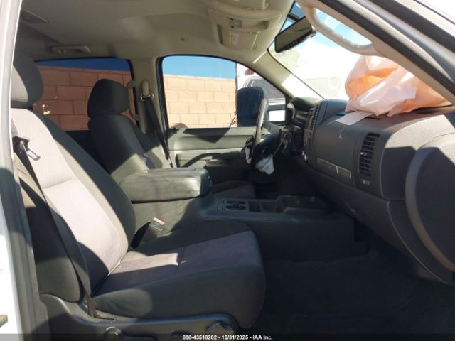 Chevrolet Silverado 2500 Lt Image 11