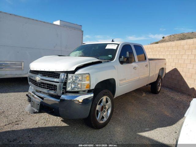 Chevrolet Silverado 2500 Lt Image 9