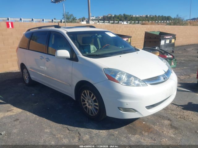 Toyota Sienna Xle Limited Image 1