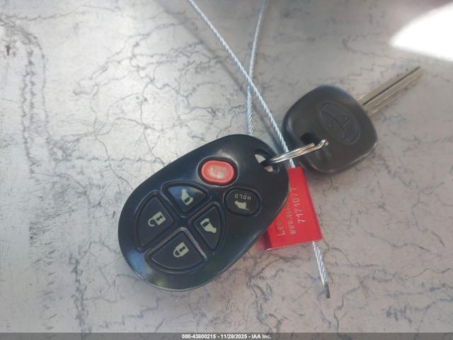 Toyota Sienna Xle Limited Image 7