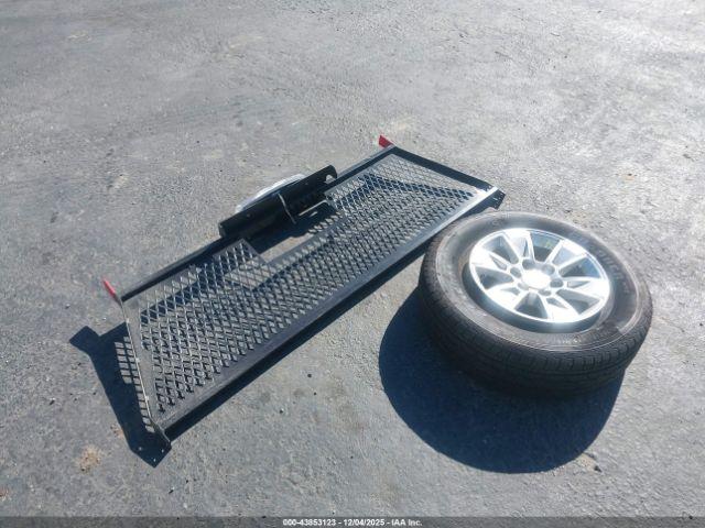 Chevrolet Silverado 1500 2wd  Standard Bed Lt Image 13