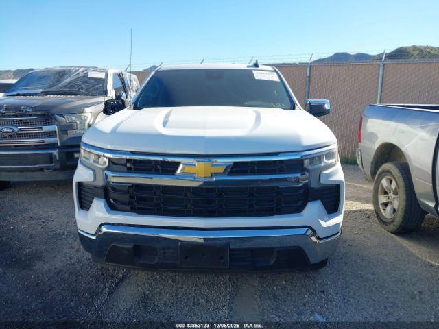Chevrolet Silverado 1500 2wd  Standard Bed Lt Image 11