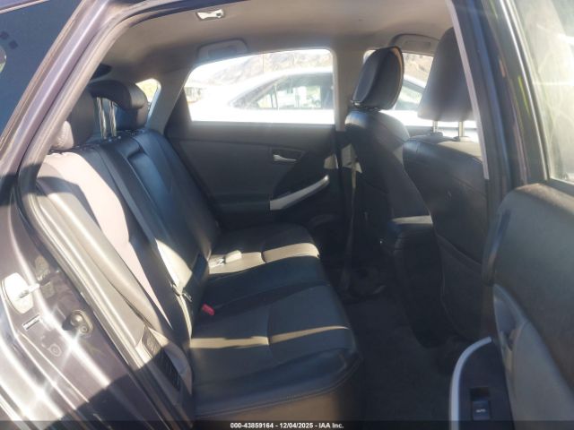 Toyota Prius Advanced Image 10