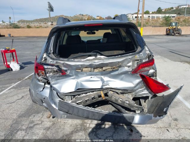 Subaru Outback 2.5i Limited Image 6