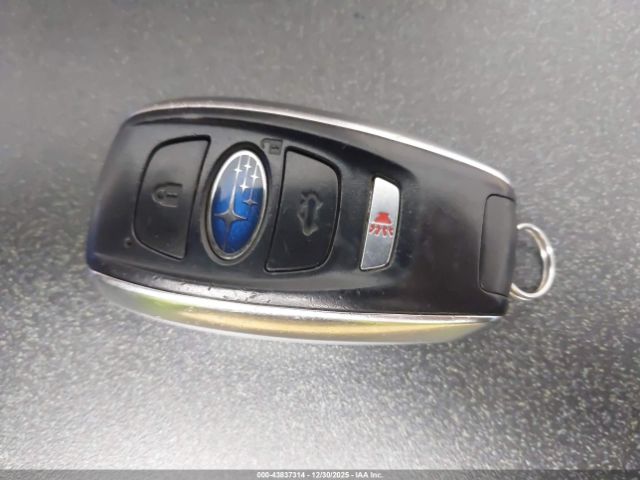 Subaru Outback 2.5i Limited Image 10