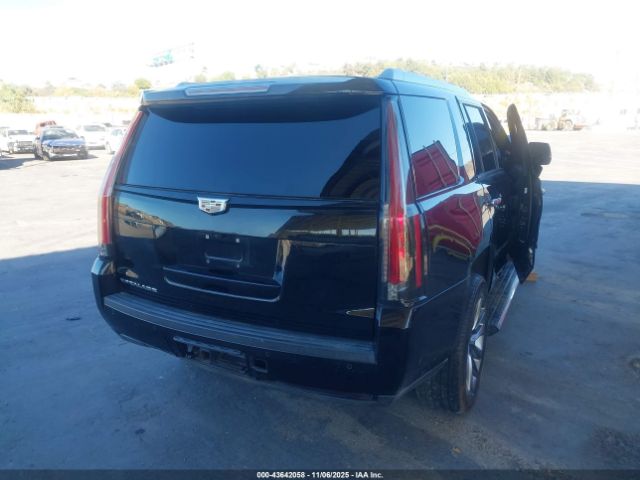 Cadillac Escalade Platinum Image 2