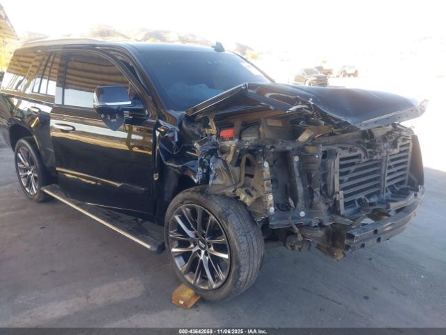 Cadillac Escalade Platinum Image 3