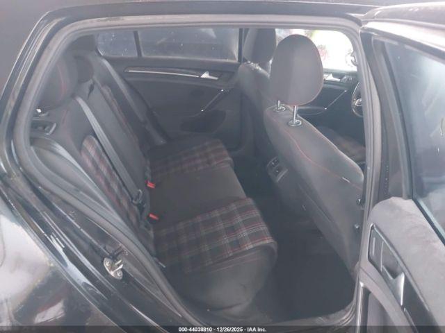 Volkswagen Golf Image 6