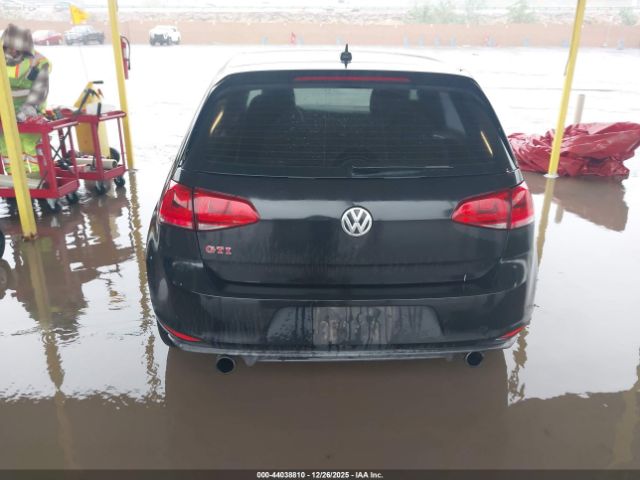 Volkswagen Golf Image 16