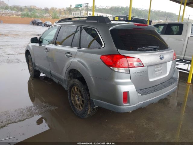 Subaru Outback 2.5i Premium Image 3