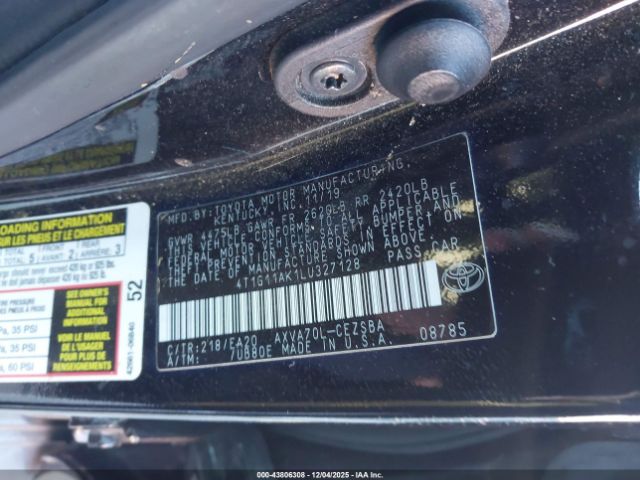 Toyota Camry Se Image 6