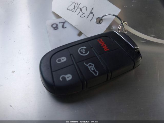 Jeep Grand Cherokee Sterling Edition 4x2 Image 18