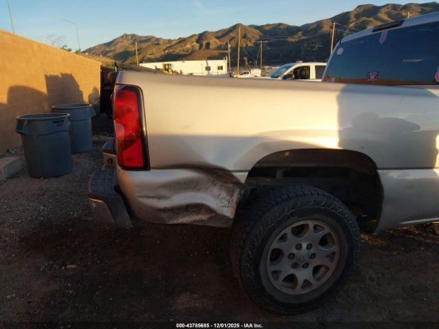 Chevrolet Silverado 1500 Ls Image 2