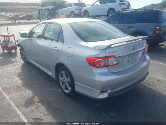 Toyota Corolla S Image 8