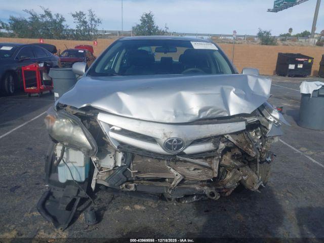 Toyota Corolla S Image 15