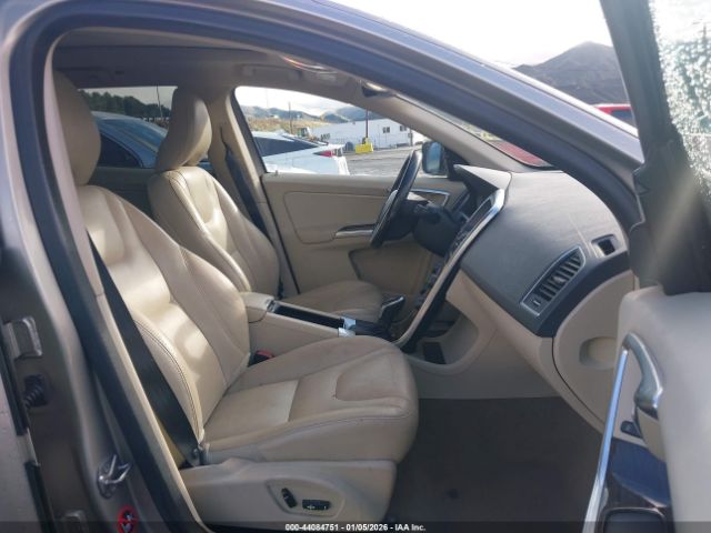 Volvo XC60 T5 Premier Plus Image 6