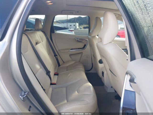 Volvo XC60 T5 Premier Plus Image 3