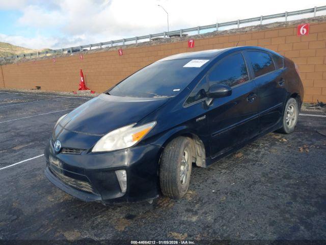 Toyota Prius Two Image 5