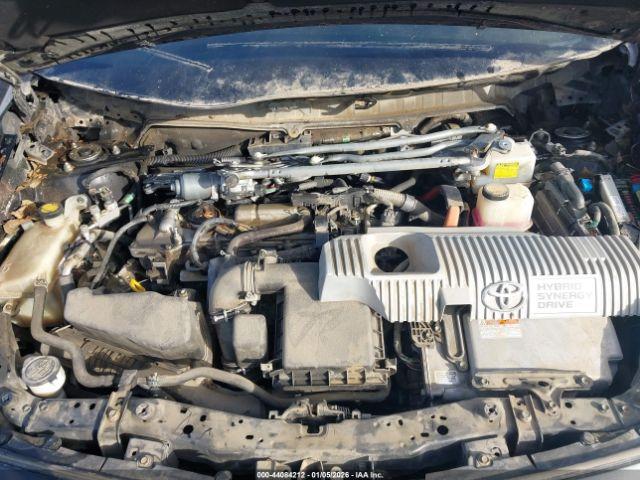 Toyota Prius Two Image 14