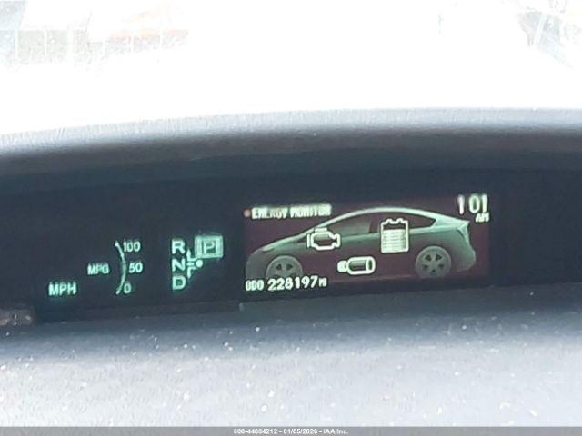 Toyota Prius Two Image 4