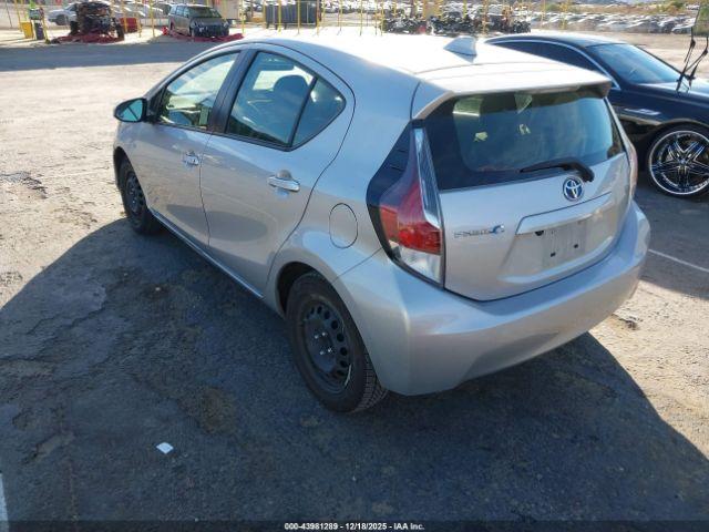 Toyota Prius c Two Image 5