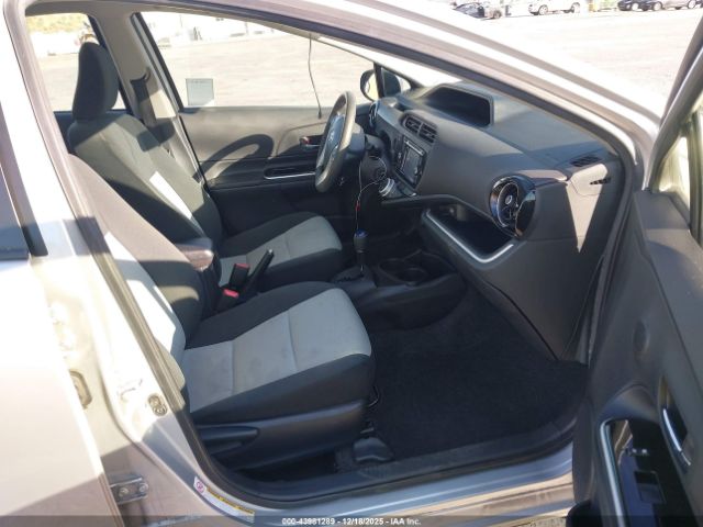 Toyota Prius c Two Image 7