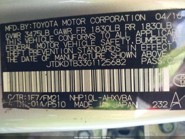 Toyota Prius c Two Image 9