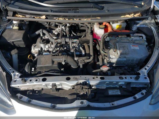 Toyota Prius c Two Image 12