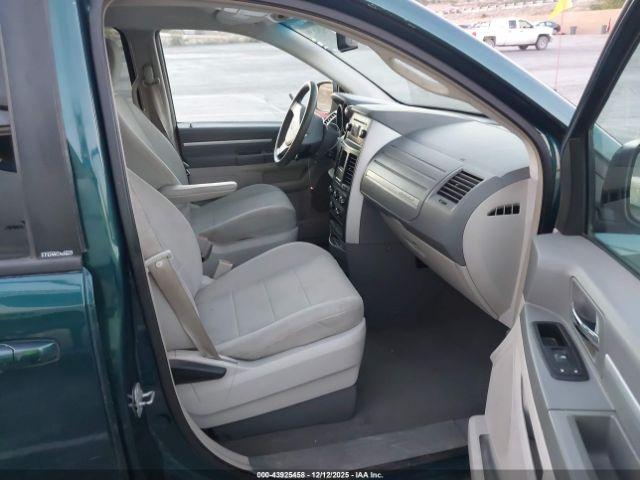 Dodge Grand Caravan Sxt Image 2