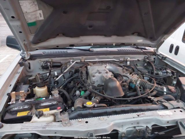 Nissan Xterra Image 4