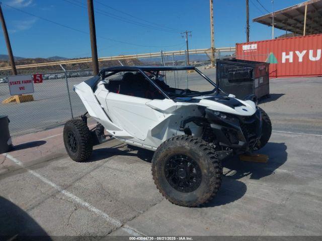  Salvage Can-Am Maverick R