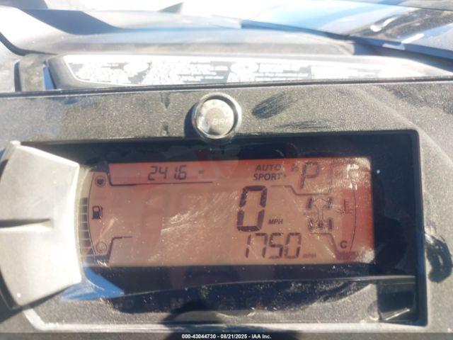 Can-Am Maverick R X Rs Image 11