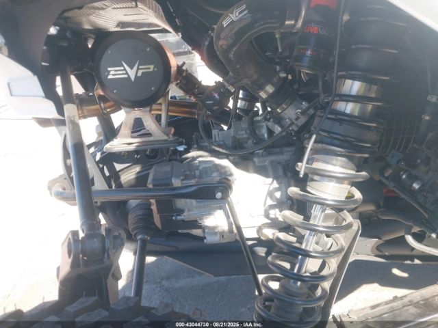 Can-Am Maverick R X Rs Image 3