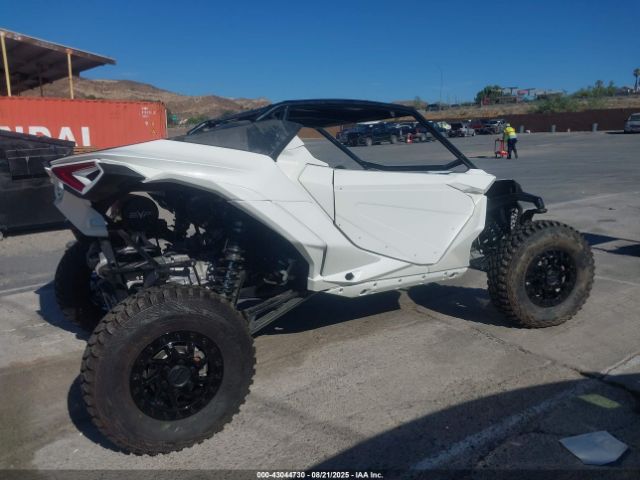Can-Am Maverick R X Rs Image 6