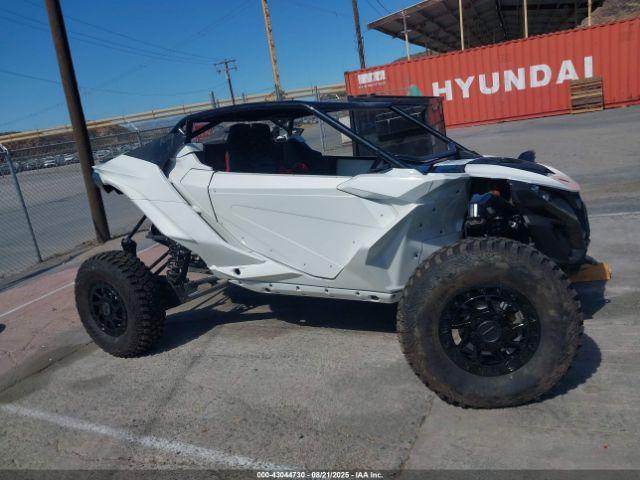 Can-Am Maverick R X Rs Image 4