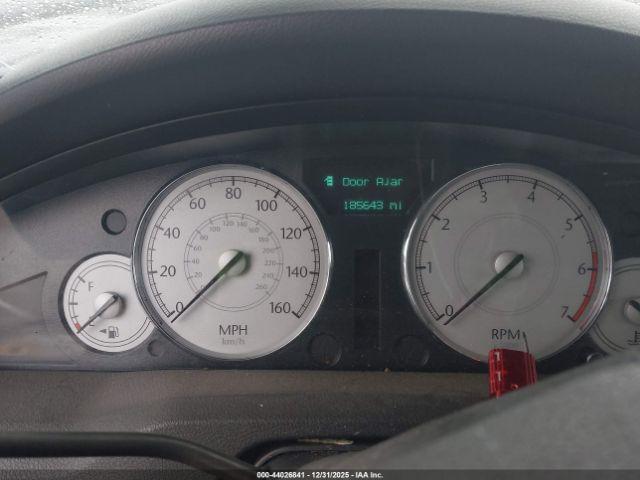 Chrysler 300c Image 7