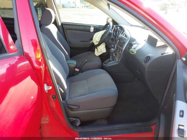 Toyota Matrix Image 2