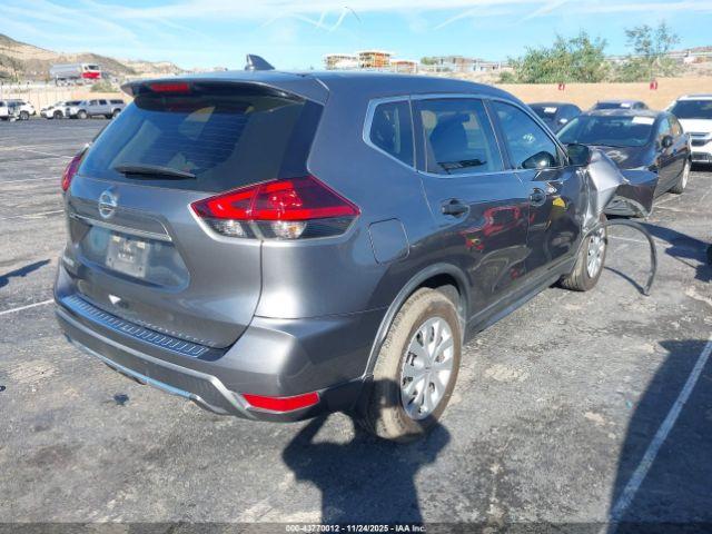 Nissan Rogue S Image 3