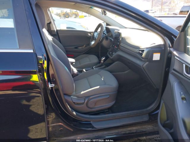 Hyundai Ioniq Se Image 12