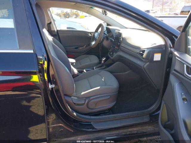 Hyundai Ioniq Se Image 12