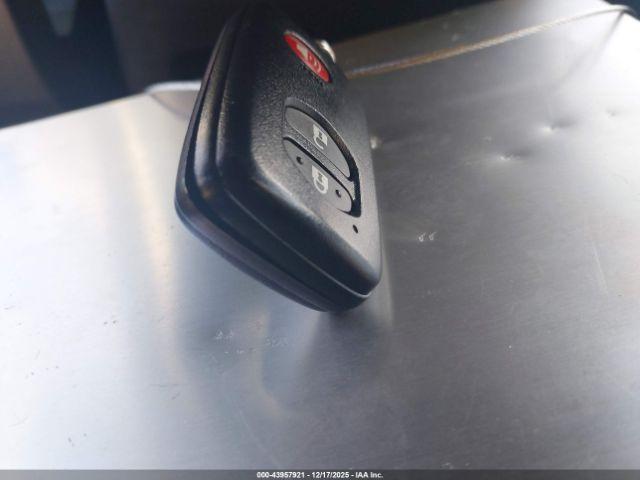 Toyota Prius Two Image 14