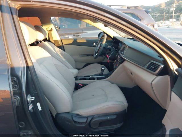 Kia Optima Lx Image 5