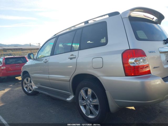 Toyota Highlander Limited V6 Image 3