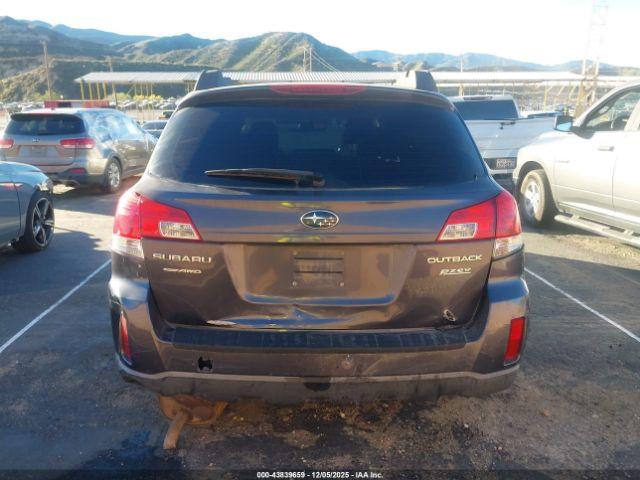 Subaru Outback 2.5i Image 3