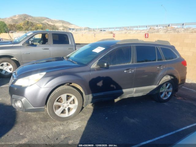 Subaru Outback 2.5i Image 9