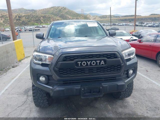 Toyota Tacoma Sr5 V6 Image 16