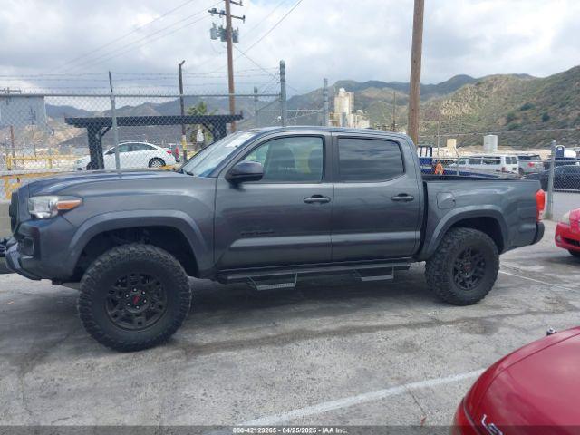 Toyota Tacoma Sr5 V6 Image 2